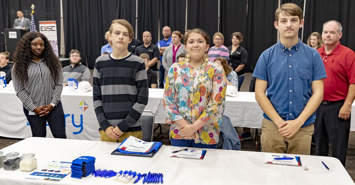 Congrats to Makaila Hess &amp; Kalie Beck, who signed to work with AmeriQual &amp; SRG Global yesterday at the EVSC OptIN Signing Day! <a href="/OptIN_EVSC/">OptIN EVSC</a> <a href="/EVSC1/">EVSC</a> #SigningDay