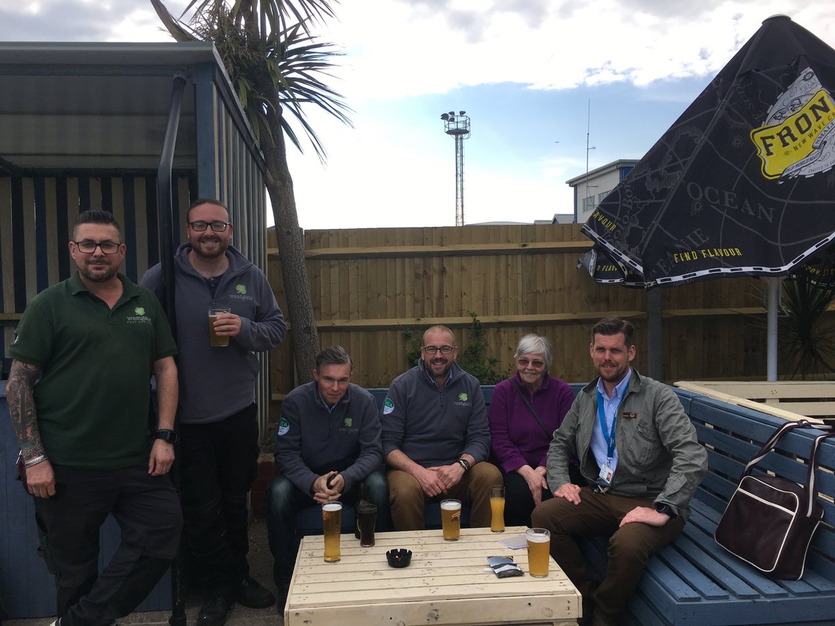 westgatepest's tweet photo. @westgatepest we are proud of our people. It is exceptional people that make service companies like ourselves work. We invest in our people, train and respect them and occasionally buy them a pint ! #pestconrolheroes https://t.co/gv3TZdEmct