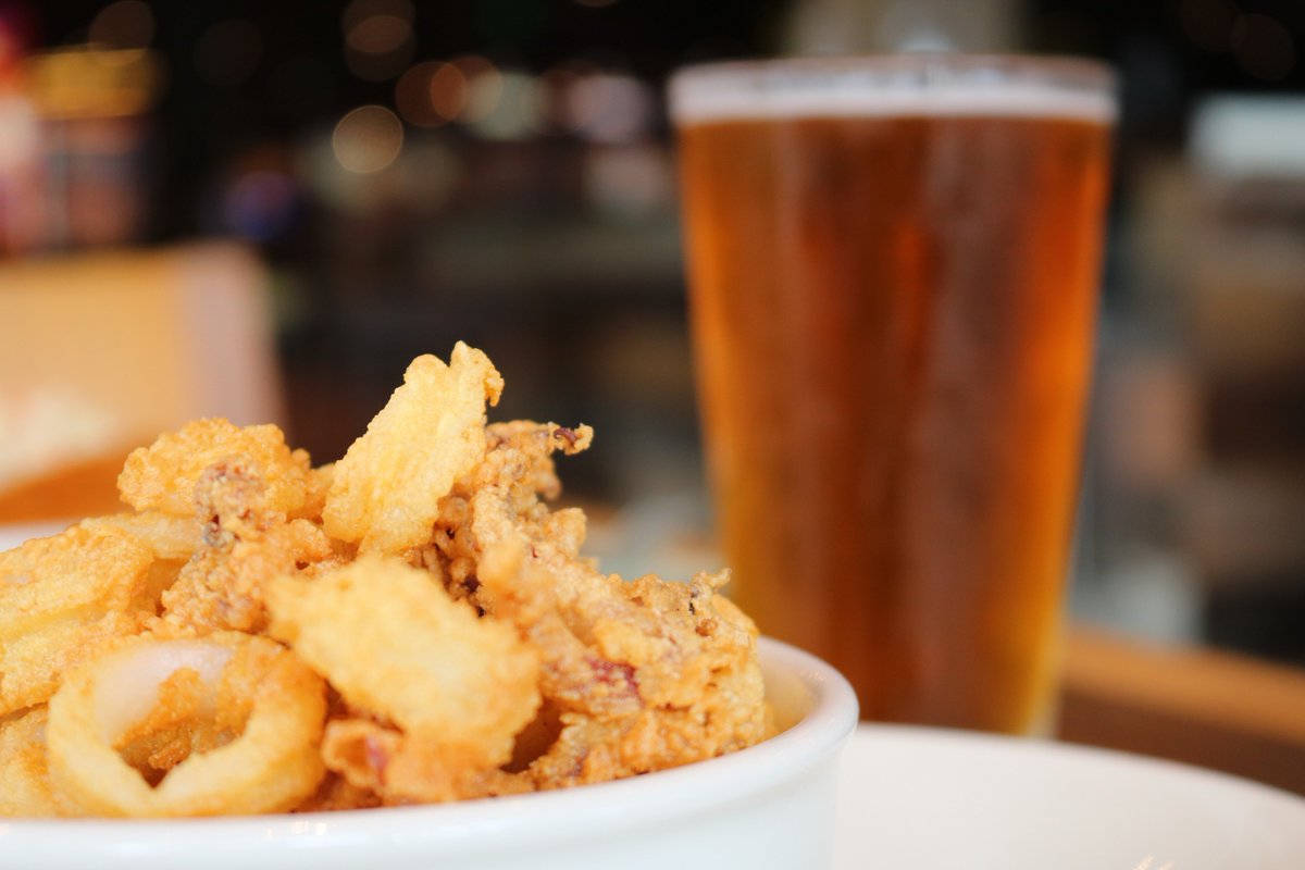 explorewithcass's tweet photo. Hopping into #Spring @fishtown with pop up #beer garden #FishtownHops @WinAtSugarHouse in @visitphilly! Find out what our writer thinks of this trendy space... https://t.co/Mg3oNkJCl6 #beer #craftbeer #beergarden #Philadelphia #Philly #Fishtown https://t.co/0hNSR31OjC