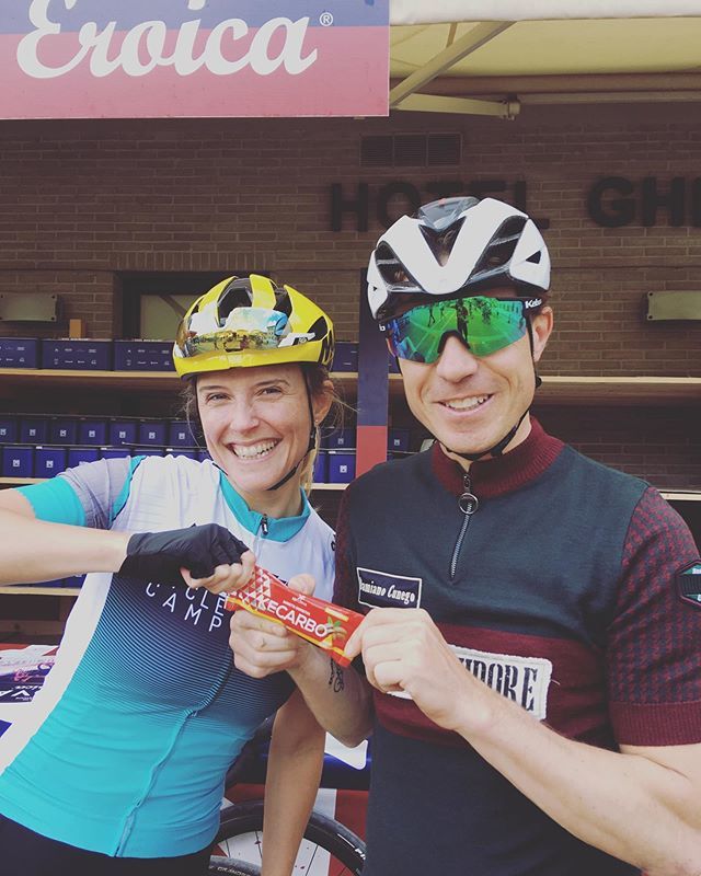 elenamartinello's tweet photo. Hey... look who wants to steal my @keforma_official #energybar!!! 😂
Thanks to @damiano_cunego_official_ for the funny pic! #keforma
.
#ridelikeagirl #lesangjaune #meridabikes #prologo #polartec
.

#womenscycling #girlpower #strongher #cyclinglife #io… https://t.co/QGAsbIKxd7 https://t.co/wDsUau5hwV