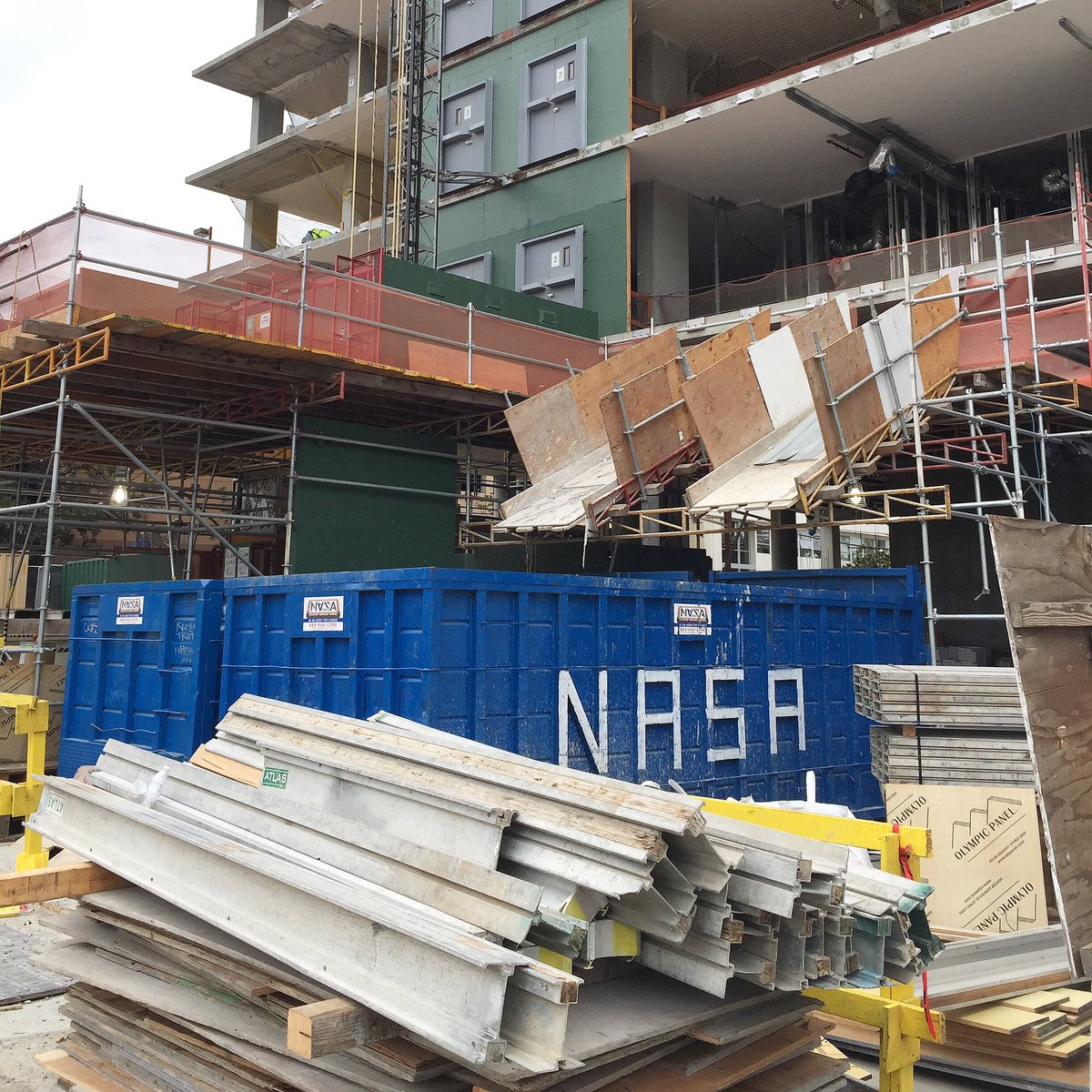 NASASERVICES's tweet photo. No job is too small or too big! 🏢 We offer a variety of rolloff sizes that fit your requests for all C&amp;D needs! https://t.co/QtHw0WJgCe