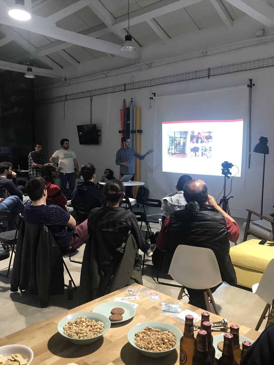 danilowoz's tweet photo. Beers, community and open source, at @significadesign. #portocodes #meetup https://t.co/1Zd4rvaTV9