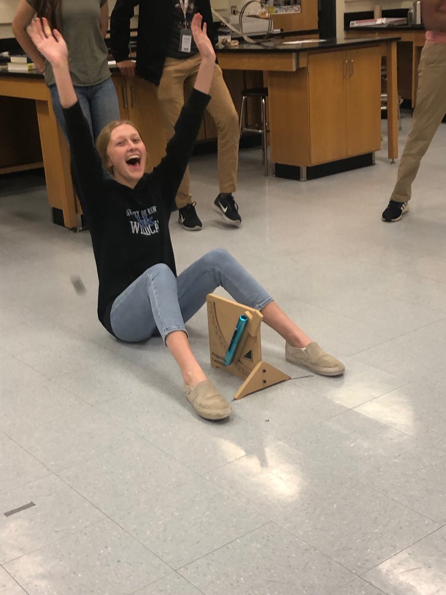 DKFizx's tweet photo. After the AP exam challenge  labs.... 8 different applications of physics!  Working together as a class. ⁦@jbaylor77⁩ ⁦@BarringtonHS220⁩ #BHSPhysics #studentengagement https://t.co/1C9WB1Nr9y