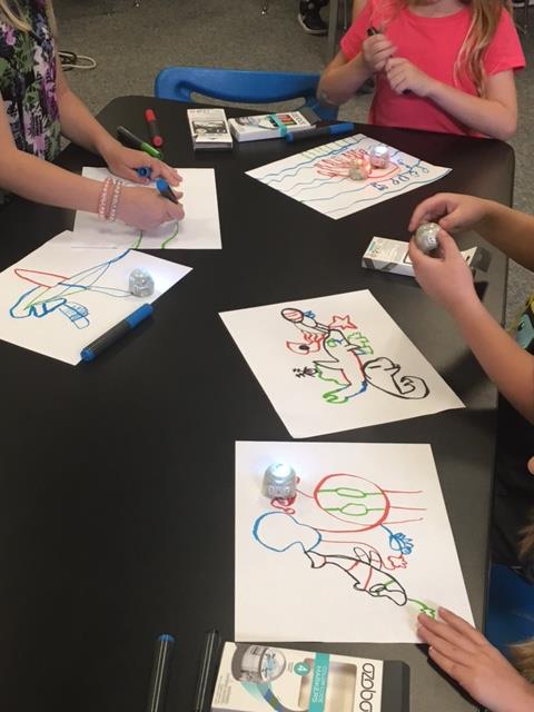 LibraryBbc's tweet photo. First graders in Mrs. Hansel's class designing some underwater creature pathways for their Ozobots @LibraryBbc. It so fun to watch and listen to their ideas!
#EPSLibraries #epsedtech #ourlibraryrocks https://t.co/nYryual20v