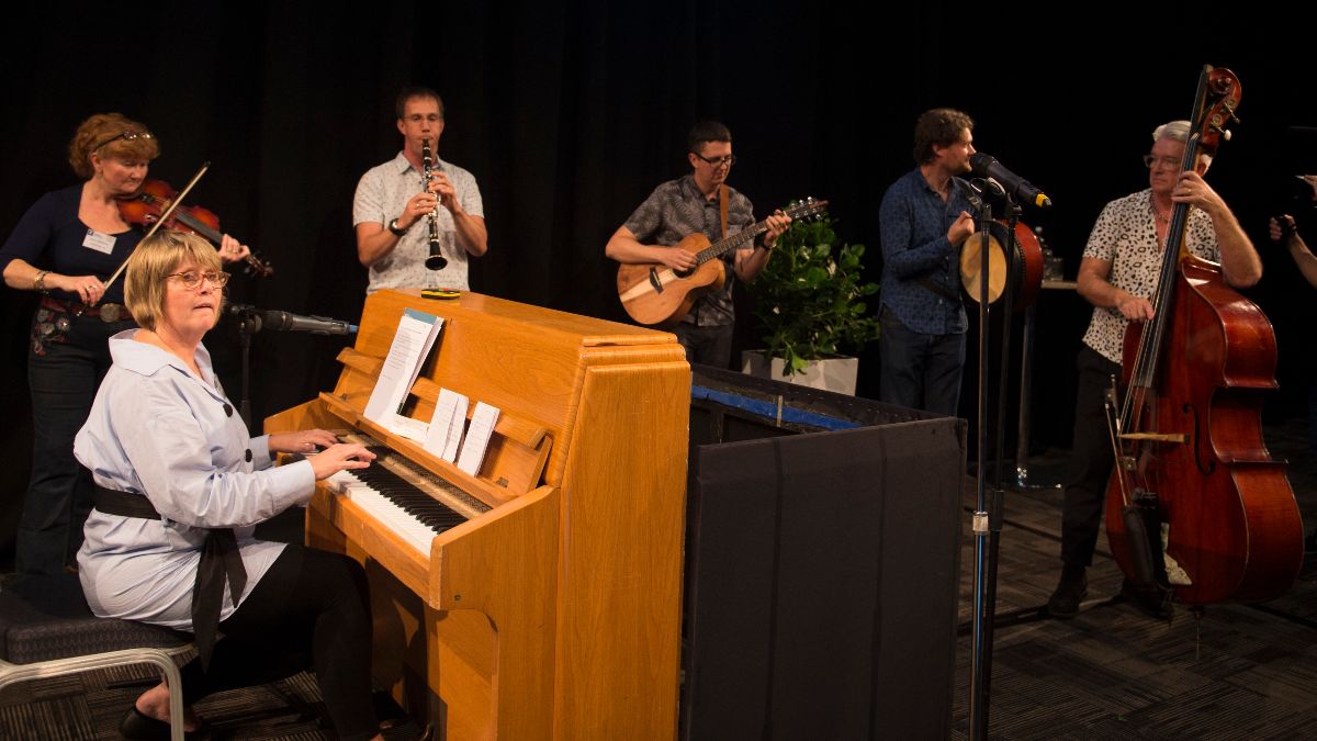 Watching #OurDementiaChoir and looking forward to hosting our Power of Music in Health and Social Care Conference 4th November <a href="/UniofNottingham/">Uni of Nottingham #WeAreUoN</a> sponsored by <a href="/music_health/">OPUS Music CIC</a> <a href="/LiveMusicNowUK/">Live Music Now</a> and @music4dem2020 Register your interest: powerofmusic@nottingham.ac.uk #powerofmusicnotts