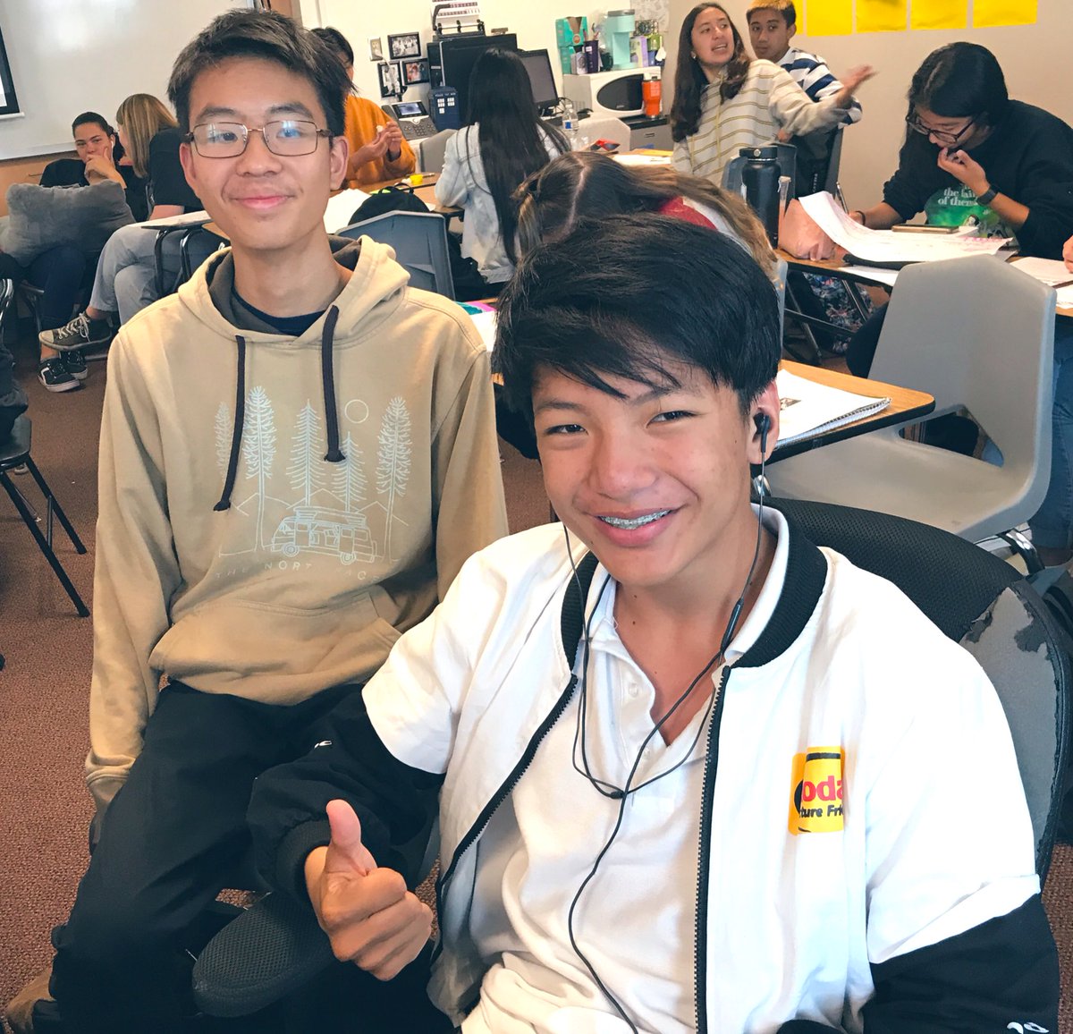 MsGreeneEdu's tweet photo. When your students play the mega @quizizz for AP WORLD and get first place out of OVER 600 PLAYERS!!! #erhstweets #byarsmeetsworld #cnusdfutureready https://t.co/GdzrXIExPN