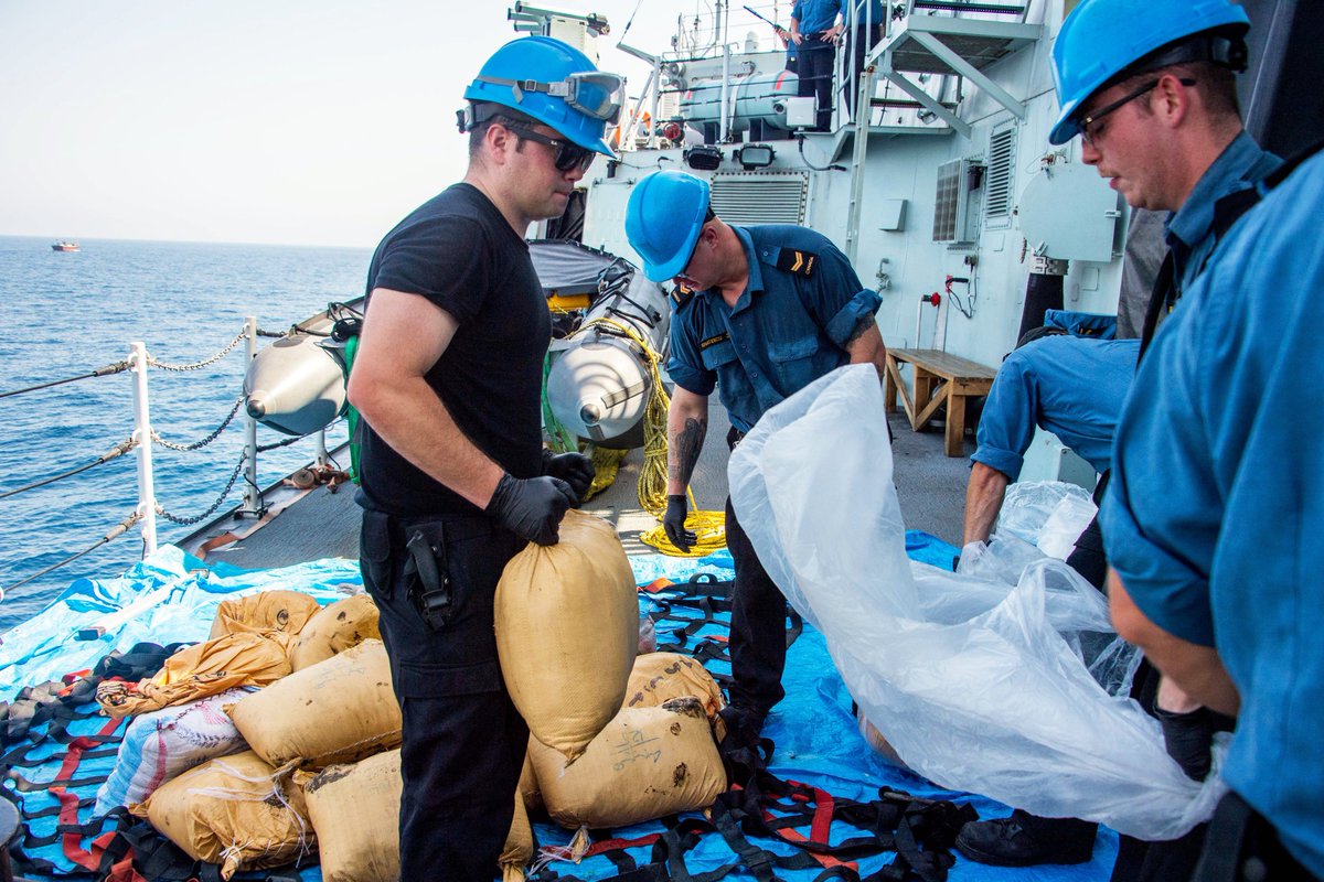 CanadianForces's tweet image. #HMCSRegina makes its 4th drug bust while deployed on #OpARTEMIS in the Indian Ocean. Bravo Zulu #RCNavy! #ExcellenceAtSea