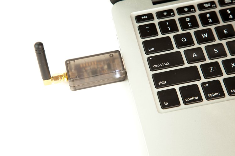 groupgetscom's tweet photo. #LoStik by Ronoth is an affordable, easy to use, #LoRaWAN compatible device. It lets IoT integrators, network testers, and hobbyists get connected to LoRa® networks faster, diagnose network issues more easily, and build new and exciting connected devices. https://t.co/vm1XpI8tcD https://t.co/01sLOi1gXL