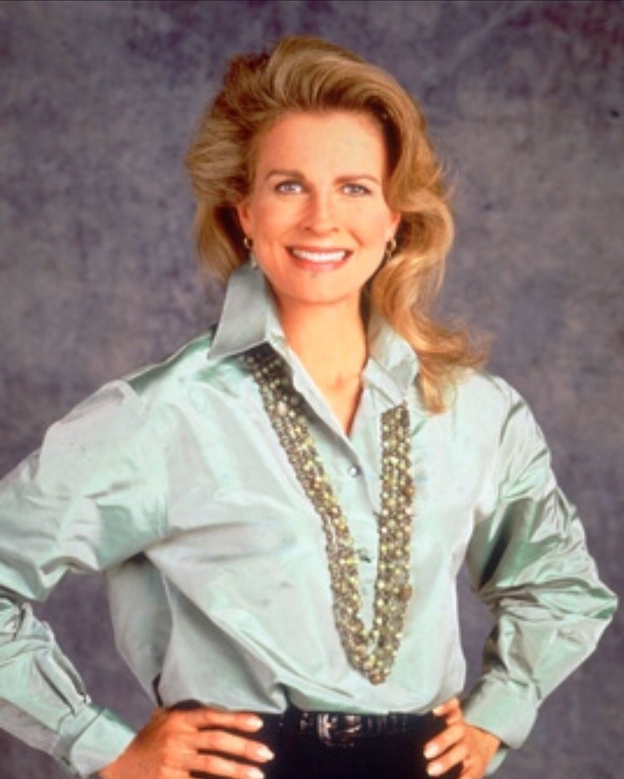 Wishing Candice Bergen a happy 73rd birthday! Watch her play Murphy Brown on 