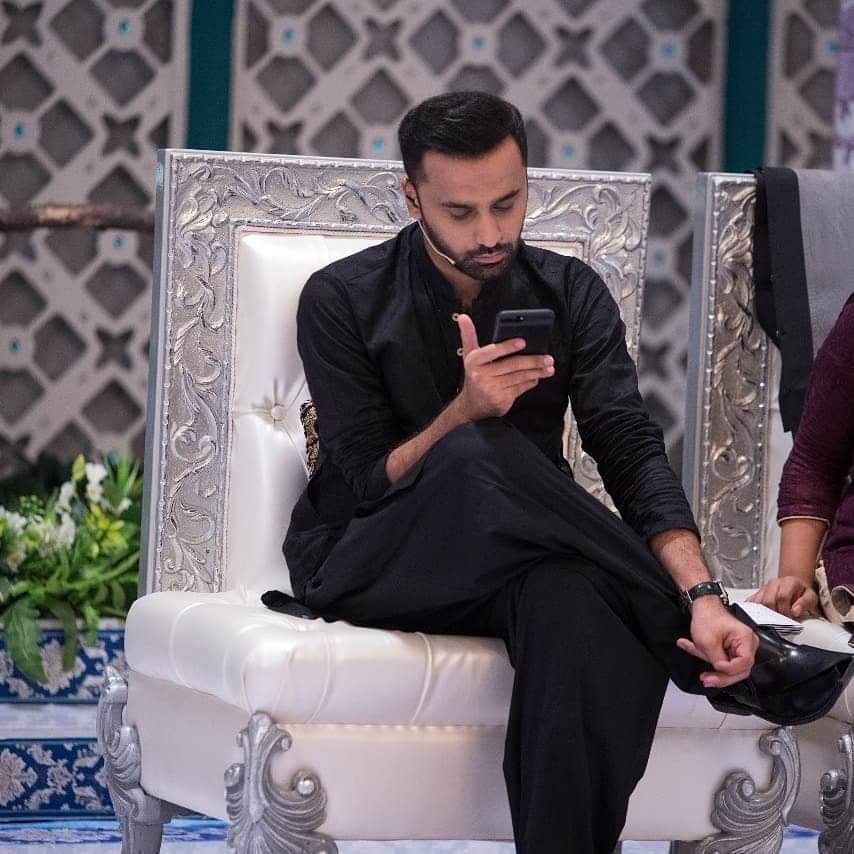 Jannat0987's tweet photo. bhaiya janiii ab ap ki tbittt kesi throat theeeek hou plzzzzzz ab kuch rest kr lainnn ma #Allahhhh sy specialy dua krtiiii hou Allah gave u more strength energy and good health ameen...!!! #Allahhh me byaiya ka throat theeeek kr dain #InshAllahhhh🙏🙏🙏🙏 @WaseemBadami :) https://t.co/Du52GAwGQG