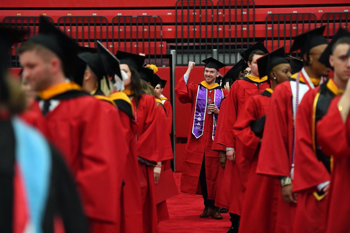 The 2019 Staten Island Commencement Exercises will take place on Saturday, May 18th, 2019. Check out the Student information book for more info: stjohns.edu/sites/default/… See you there & Congratulations! ⚡️⚡️⚡️