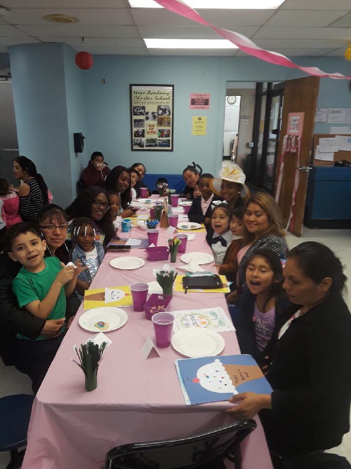 MsFabienHACS's tweet photo. Kindergarten Mothers Day Tea was a great success ! Our students shined so bright as they sung songs in both English and Spanish! @HopeacademyAP https://t.co/WIQ567TcpH