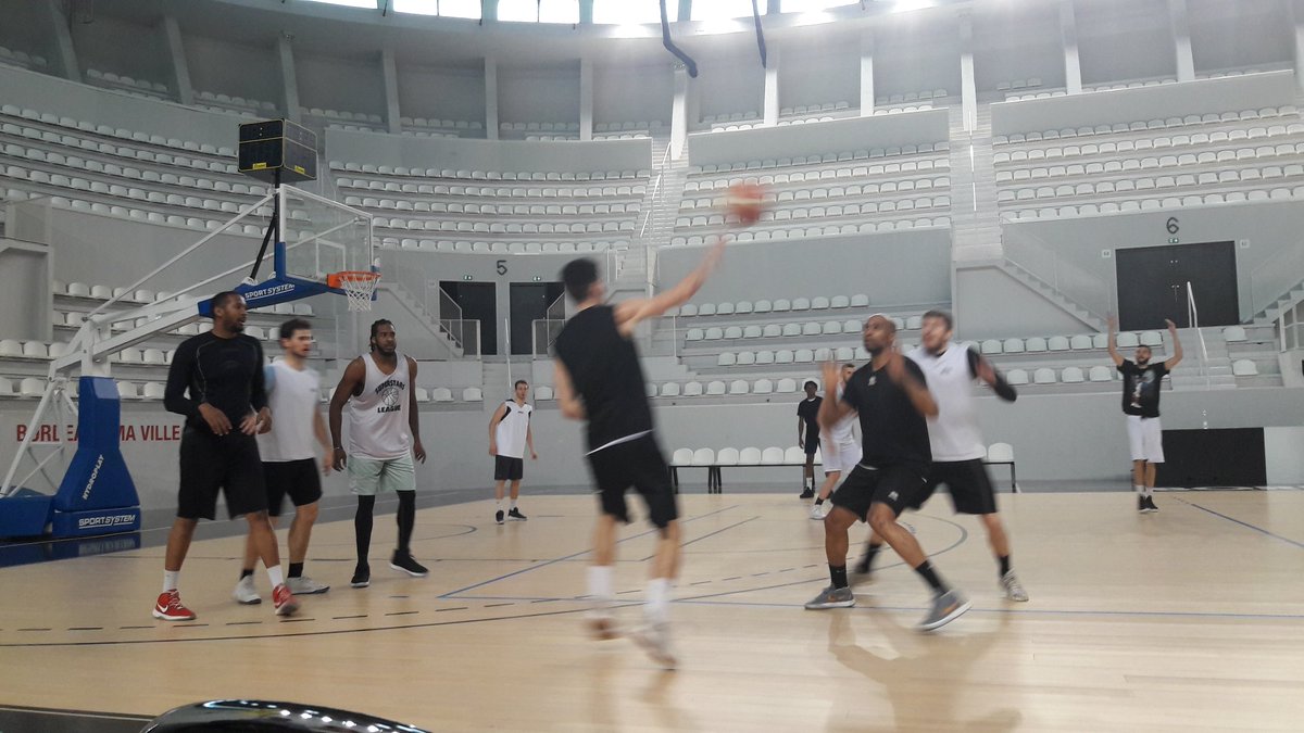 Merci <a href="/JSA_BMB/">JSA-Bordeaux-Métropole-Basket</a> pour leur accueil de ce soir ! #besen