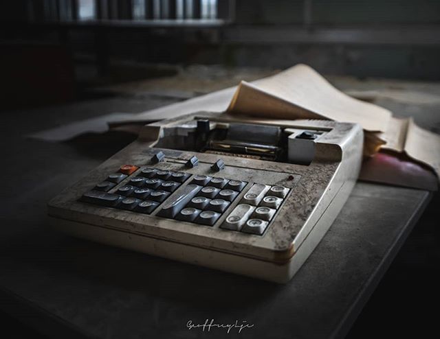 La Chaudronnerie, re visite

#urbanexplorer #urbexbelgium #urbexfrance #urbexworld #abandonné #lostplaces #lostpic #abandoned #abandonedplaces #abandoned_junkies #abandoned_excellence #abandonedafterdark #abandonedphotography #urbex #urbexpeople #urbexph… bit.ly/2H9sSBA
