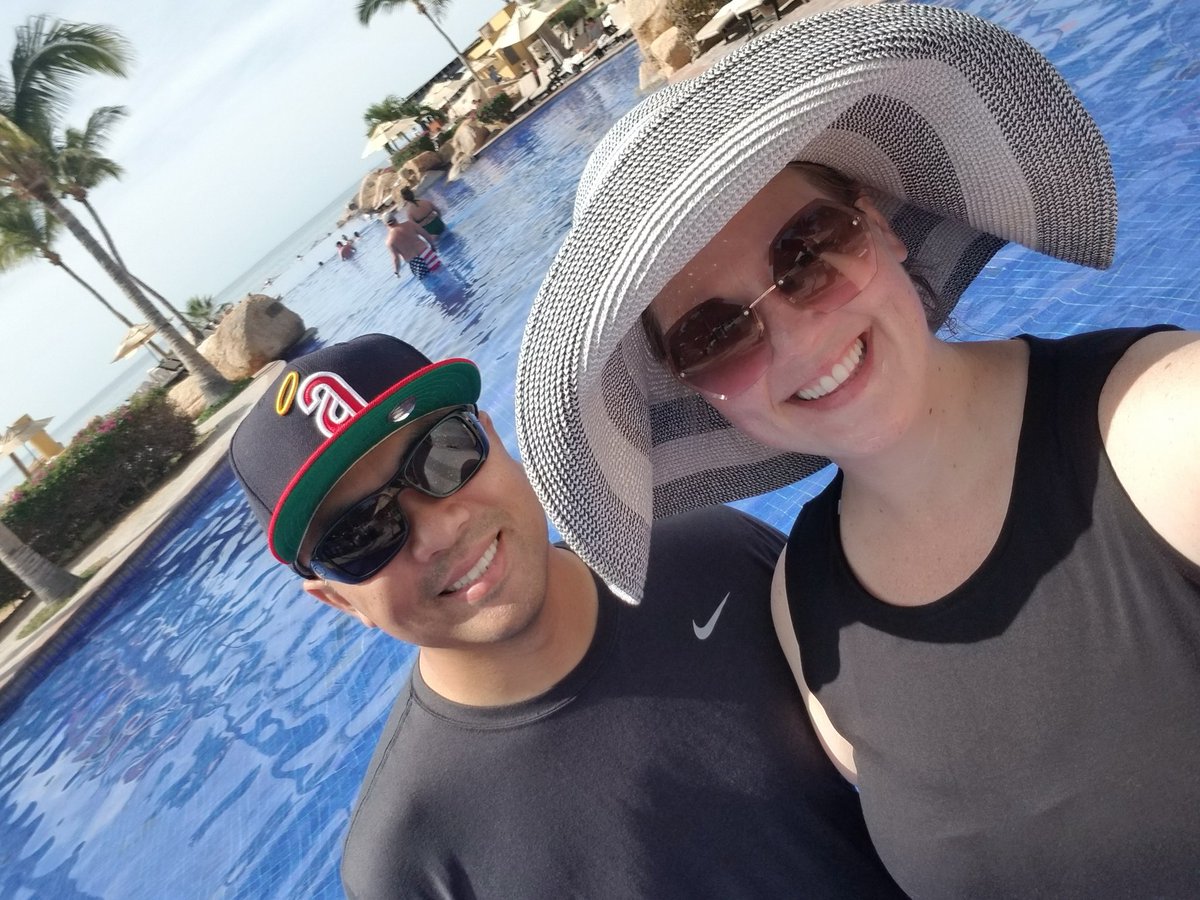 MhoangCVS's tweet photo. Recharging and building a tan so were ready for Fiji next month! #LivingOurBestLife #LotsofSunscreen #Cabo2019 https://t.co/PCSZQbzs1w