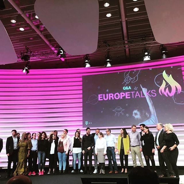 "Europe Talks".
Wat een inspirerende middag was dit! Binnen de DT groep Europe hebben ze het afgelopen jaar de growth mindset beweging opgezet. Na een korte intro van board member Srini Gopalan vertelden, ter afsluiting van dit eerste zeer succesvolle ja… bit.ly/2EayESX