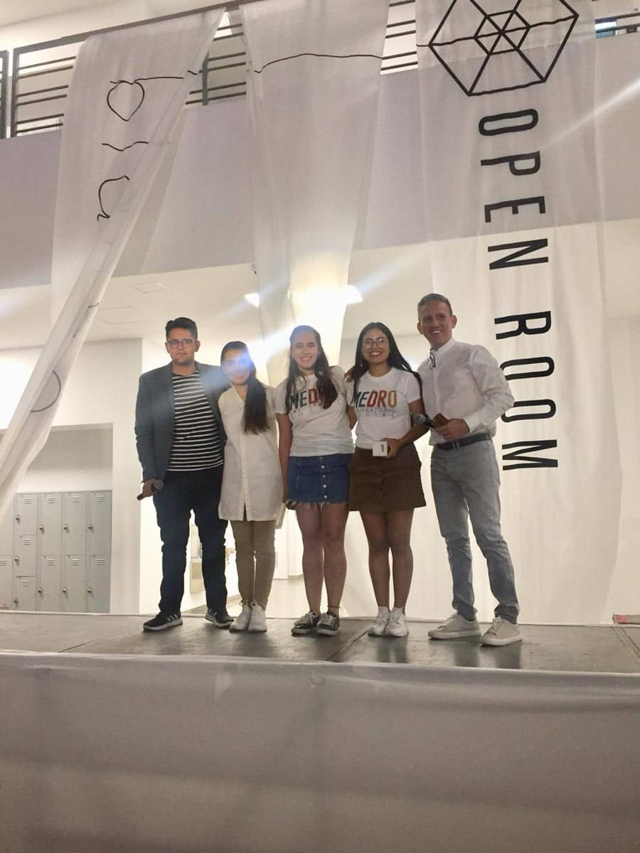 CDAITESM's tweet photo. Excelente noche, OPEN ROOM Blanco. #design #eaad #ldi @TECcampusGDL https://t.co/STEmdH6ynP