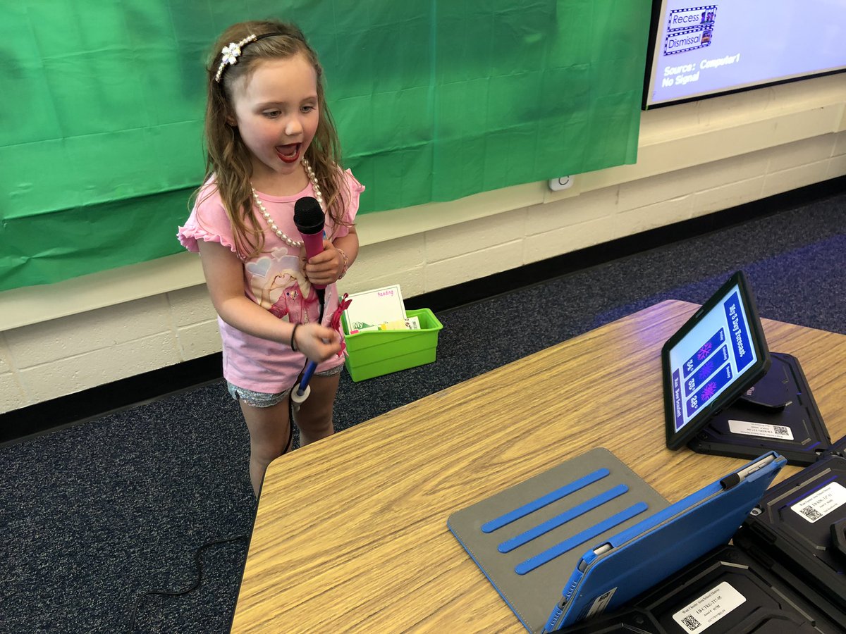 We are working on our weather reports in kindergarten! These meteorologists used @apple Keynote to make their own background and <a href="/DoInkTweets/">DoInk Tweets</a> for the green screen. Can’t wait to show our finished projects! ☀️ ☁️ 🌧 ❄️