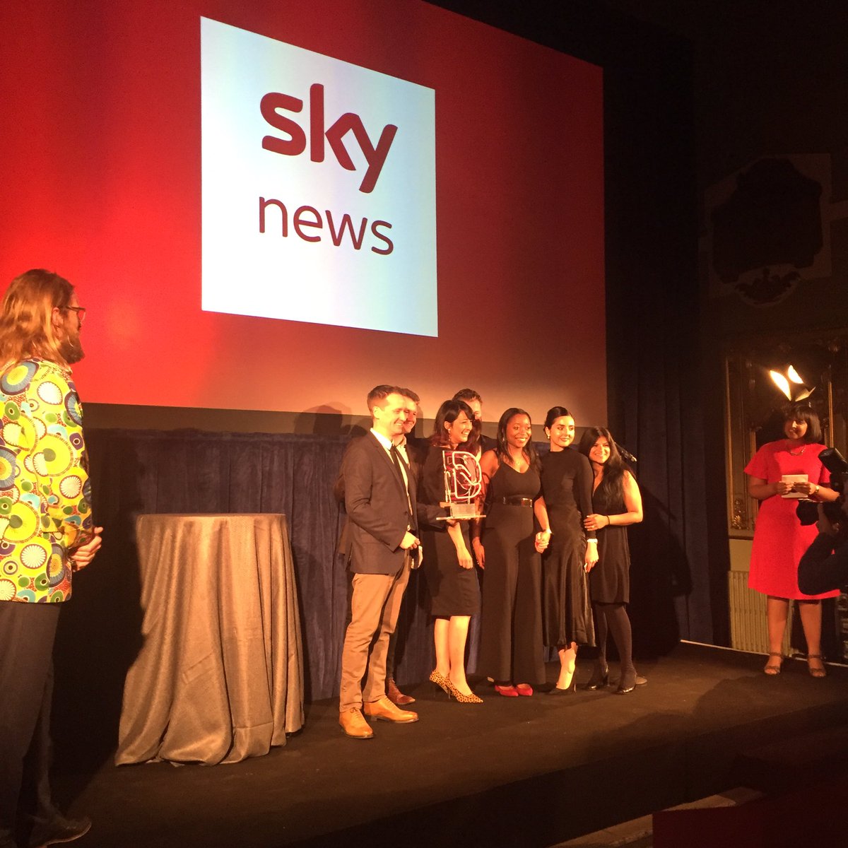 AlanStrange1972's tweet photo. So massively proud of the team I work with - winners of best use of video at the Digiday Media Awards Europe for #Hotspots Show on @Snapchat and @SkyNews https://t.co/iM8EP0W2J7