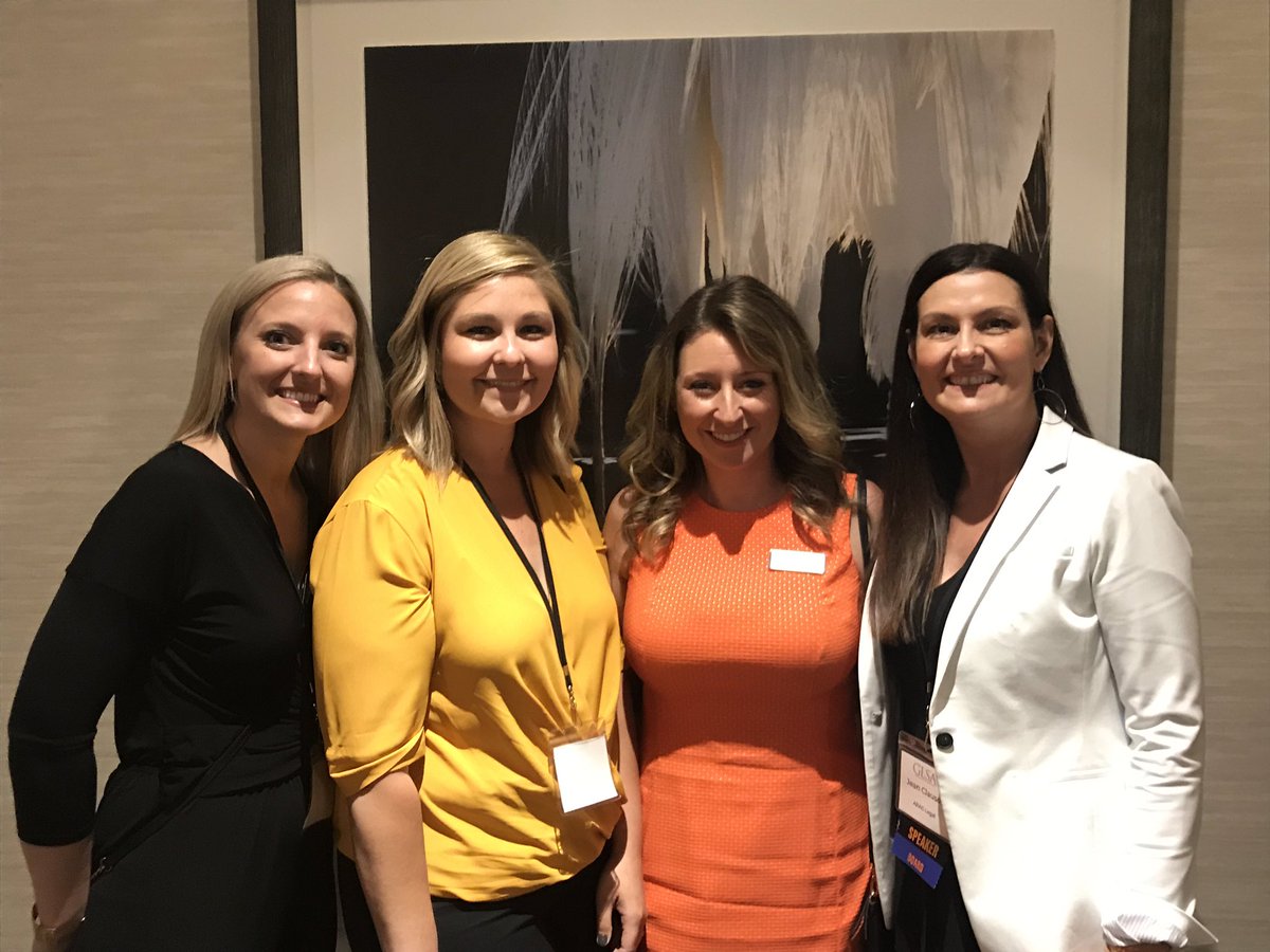 ClausonJe's tweet photo. Favorite part of @GLSAOrg #2019, sharing time with amazing women leaders in the #legalplan industry from @ARAGlegal
@HaleyBohlmann @jrosepat @LauraCarlson https://t.co/RSKWpOczqO