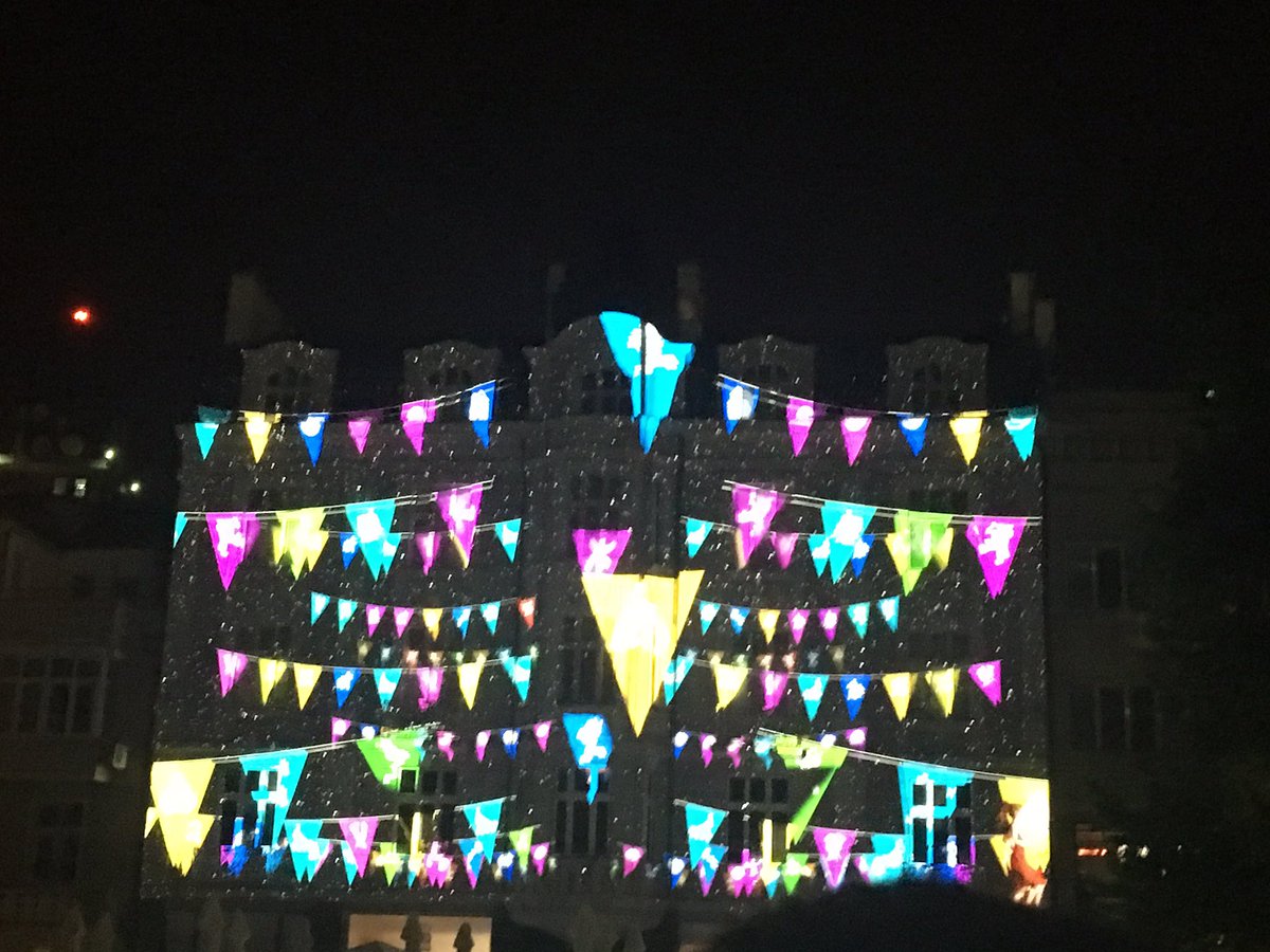 Niki_Raishinov's tweet photo. #lightfestival #mapping #plovdiv2019 #3D #9May2019 https://t.co/GkOt4GDTy4