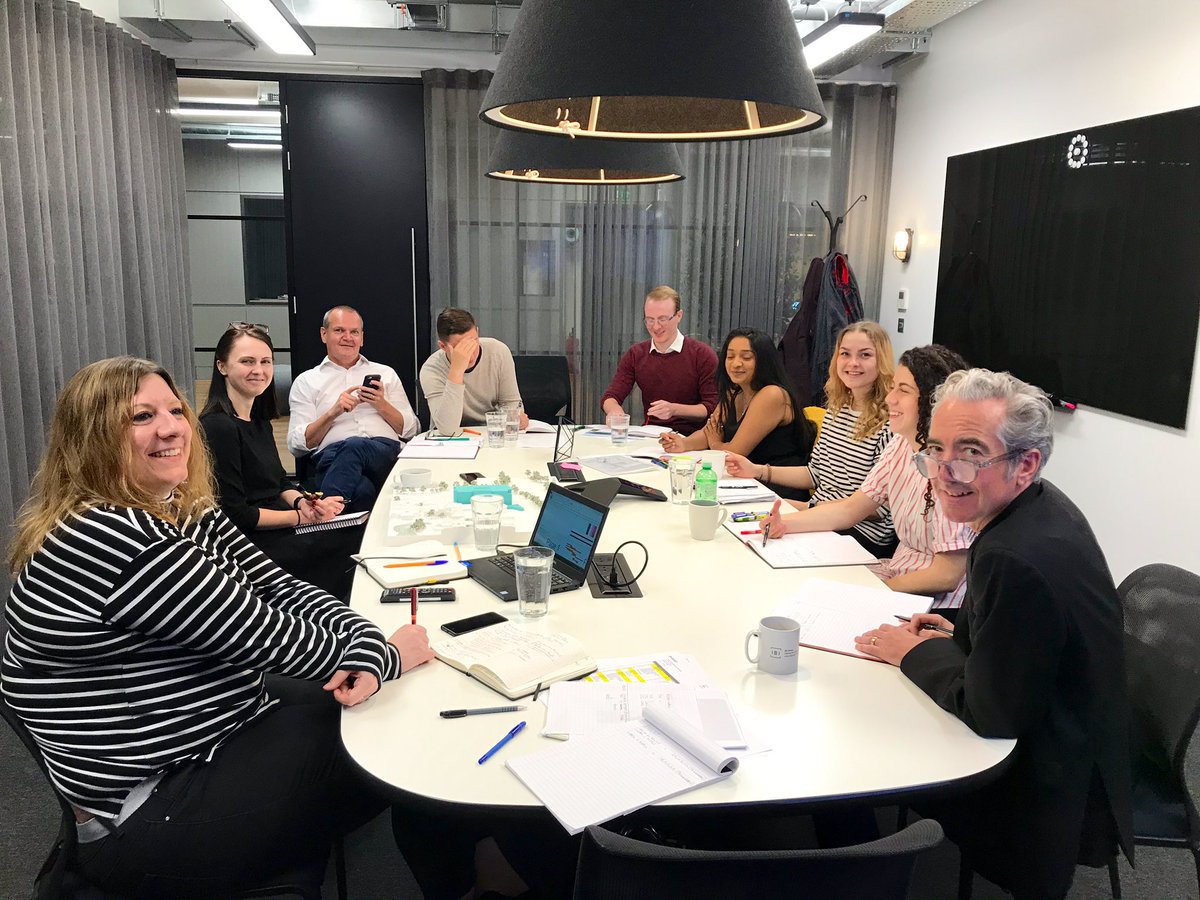 Carla_IBIGroup's tweet photo. Team Meeting 💪🏼 inter office collaboration 🔁 @ibigroup #LondonStudio #BrightonStudio https://t.co/ieLSFufIL7