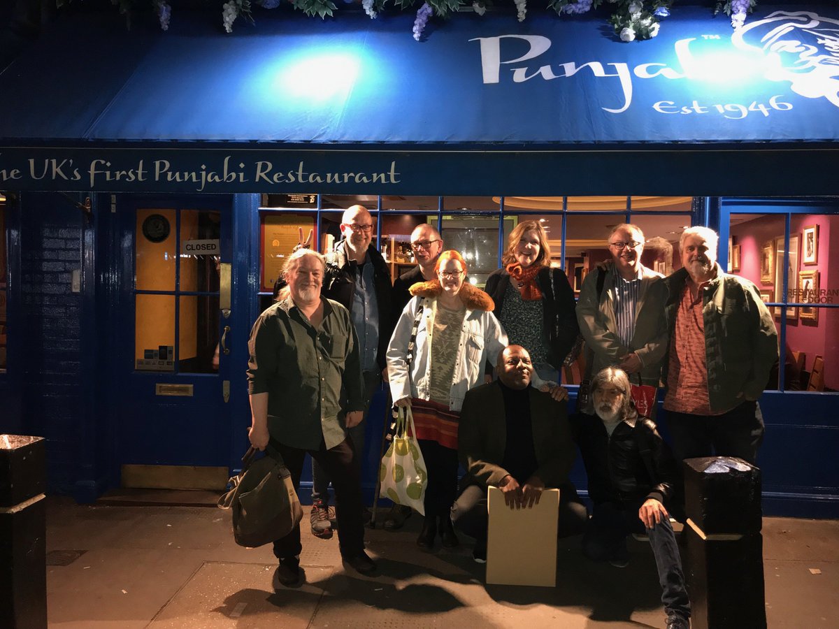 My last night in London, just down the road from the old, sadly gone, Comic Showcase. Had a fine meal with dear old friends. Love you all, hope to see you again soon. #garryleach, @DeevElliott, #peterhogan, #unafricker, #elliehughes, @mrphoenix, #paulhudson, #mikelake