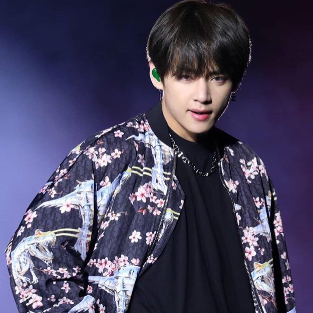 DiorメンズのアーティスティックディレクターKim JonesによるBTSの衣装