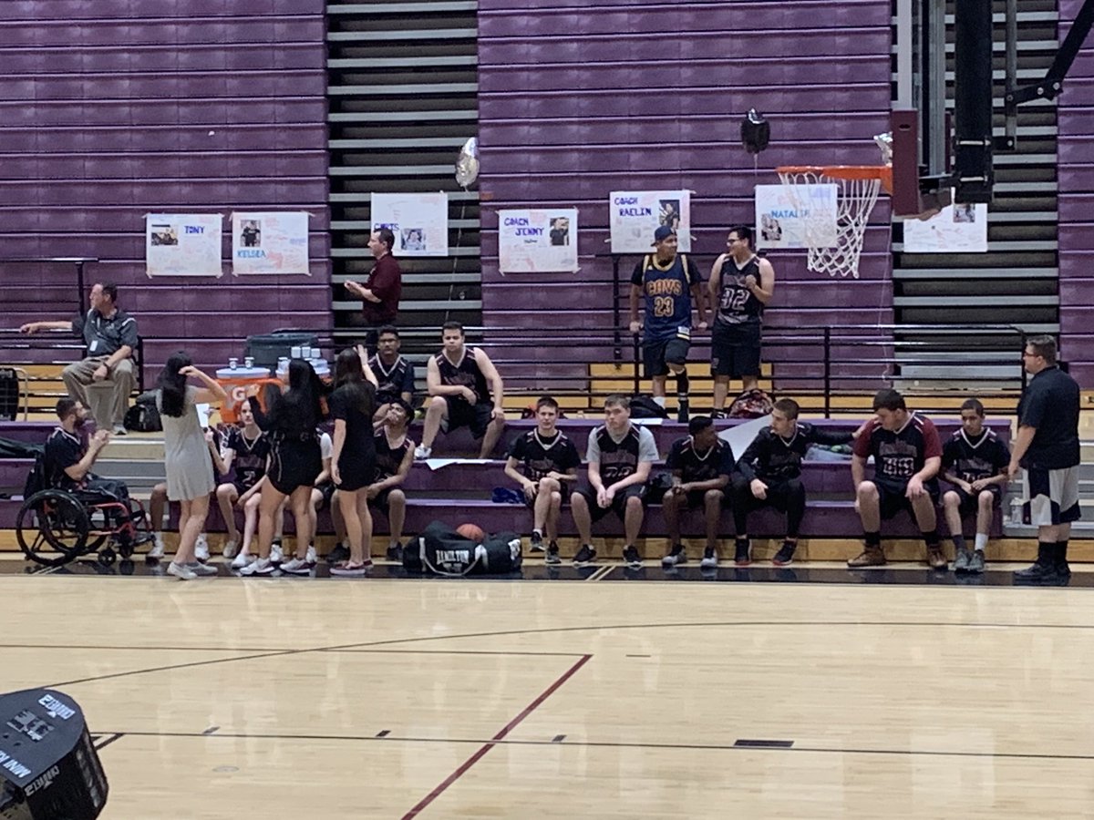 Great time watching <a href="/HHSUnified/">Hamilton Unified</a> play on senior night!!  Playing hard! Keep it up.