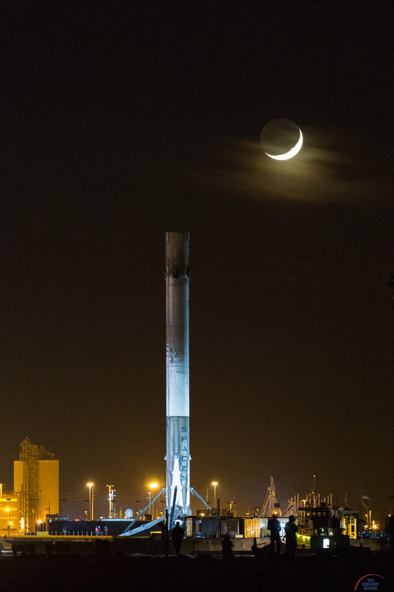 MikeSeeley's tweet photo. #TBT, 3 yrs ago, 5/9/2016: The #JCSAT14 #Falcon9 rocket 1st stage returned home atop the "Of Course I Still Love You," the 3rd 1st stage landed (the 2nd at sea) by #SpaceX.

It was truly cool, majestic, amazing, epic.  

(Pics: me/@WeReportSpace, w/ guest appearance by the Moon) https://t.co/mjPZ6Thihm