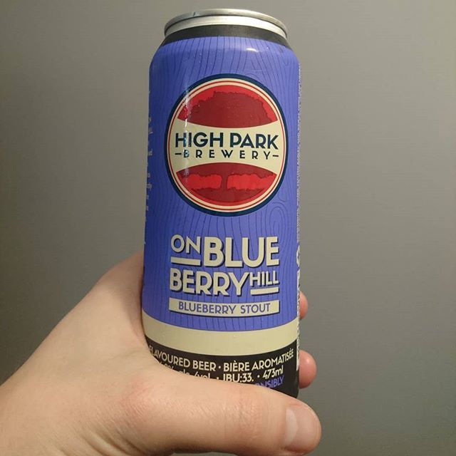 If you're visiting High Park, make a visit to @highparkbrewery! Their Blueberry Stout is sooo smooth! 
#brewery #stout #microbrewery #bloorwest #highpark #roncesvalles #toronto #beer #craftbeer #drinkingmadeeasy #yum #blueberry bit.ly/2VYTy18