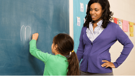 thinkLawUS's tweet image. 👀Find out why thinkLaw Founder &amp;amp;CEO @ColinESeale says "it is not okay to leave the genius of ELL students on the table." lean how we are closing the critical thinking gap for #EmergingBilinguals 👉 zurl.co/N0fx @edisonschoolaz #k12 #edchat #edleaders #teachers #ELL