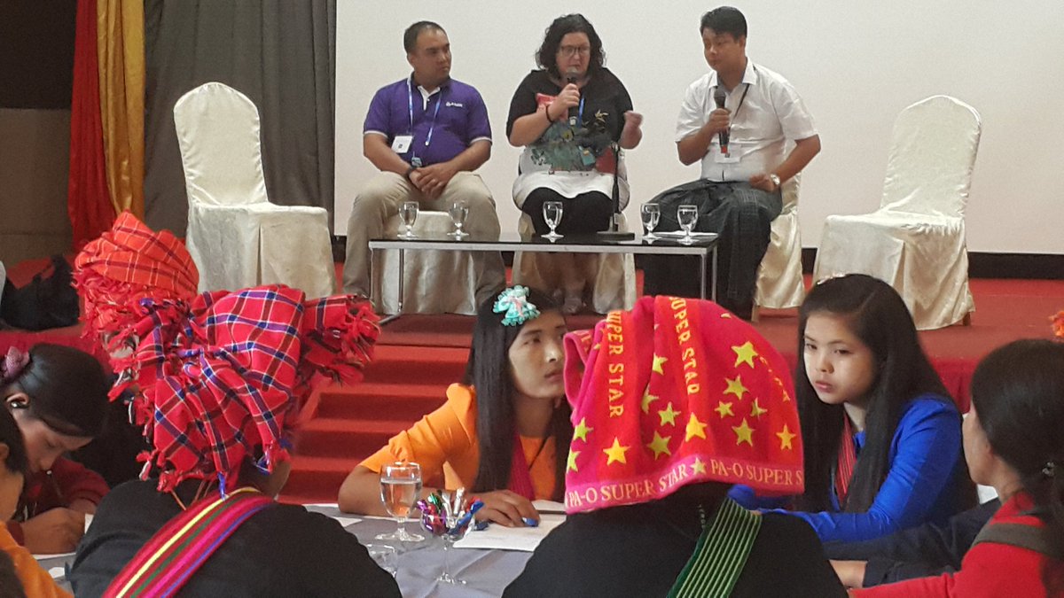 TimothyDMay's tweet photo. Ayeyawaddy Farmers Development Bank agri-value chain loan specialists tell Pa'O superstar ginger farmers in Aungban why they want to loan to ginger growers: It's a hot crop! @WinrockIntl @USAIDBurma @ilo access to finance, safe tech/practices and new markets in Myanmar. https://t.co/Pjie7e03aS