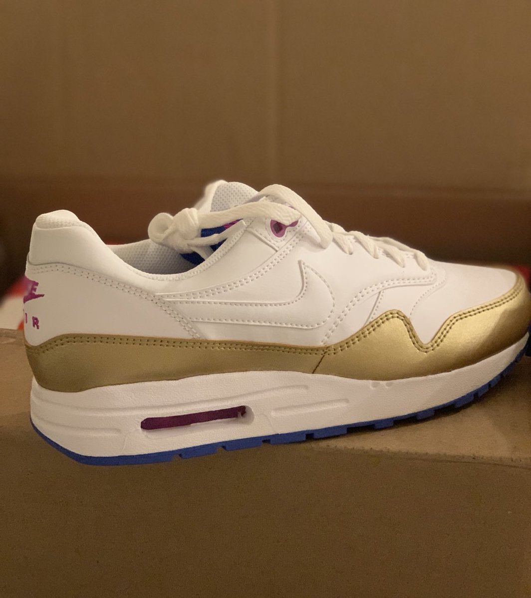 My “I survived the 1st Half of the 111th General Assembly” gift to myself. First purchase from <a href="/stadiumgoods/">Stadium Goods</a>! #Airmax
