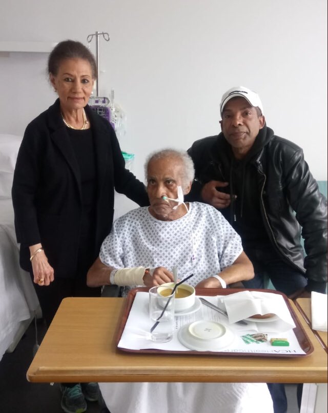 DR. Salim Ahmed Salim, waziri mkuu mstaafu wa JMT🇹🇿 Katibu mkuu wa 7 wa OAU, na Mmoja wa watu walioiletea TZ heshima kubwa , ndani na nje ya mipaka yake. Tumuombee ili mwenyezi Mungu amponye na kumrejeshea afya njema. <a href="/UshuhudaInjili/">Ushuhuda wa Injili</a> <a href="/ChangeTanzania/">#ChangeTanzania</a> <a href="/fatma_karume/">fatma karume aka Shangazi</a>