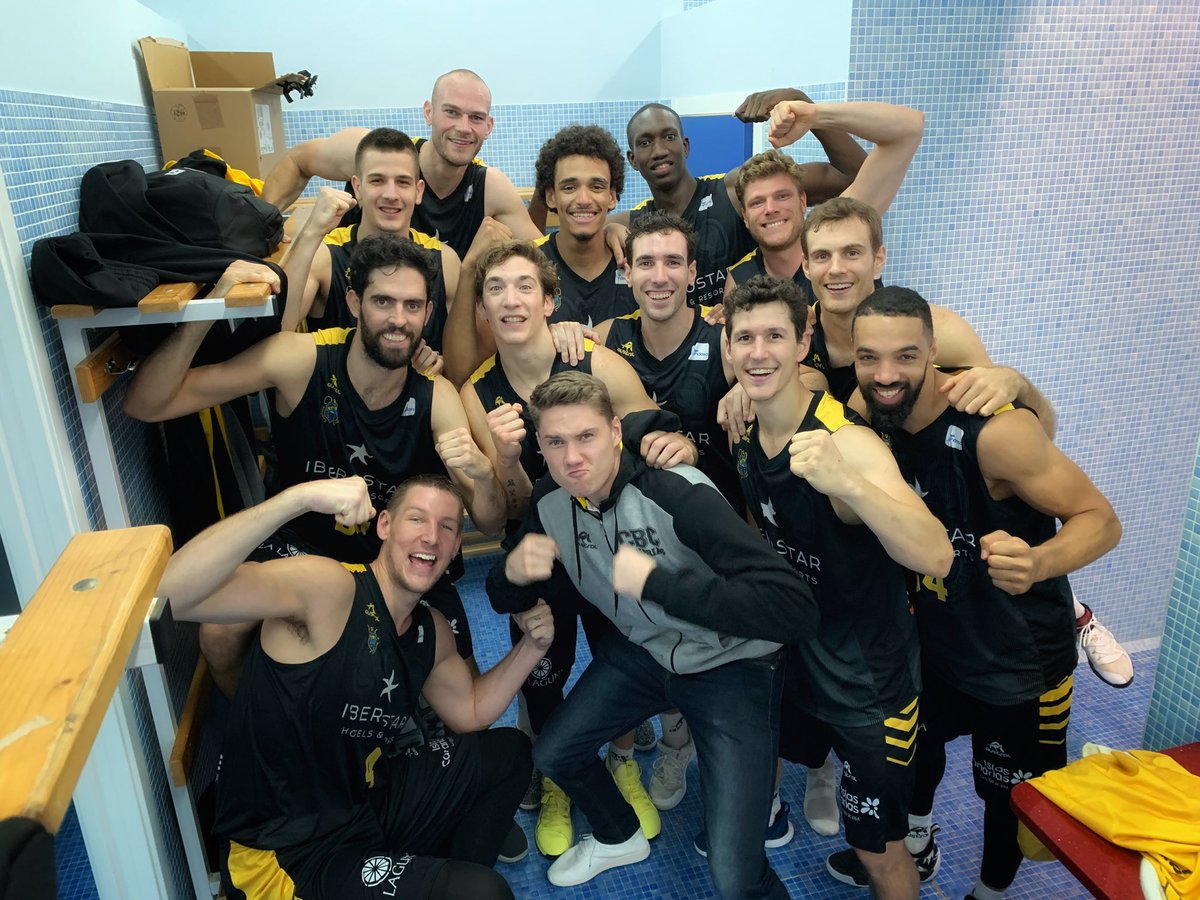 jbeiran33's tweet photo. Sufrimos mucho tras dominar gran parte del partido pero nos llevamos una victoria importantísima.
#vamoscanarias #richotti🔥🔥🔥 https://t.co/HaUQsStaQE