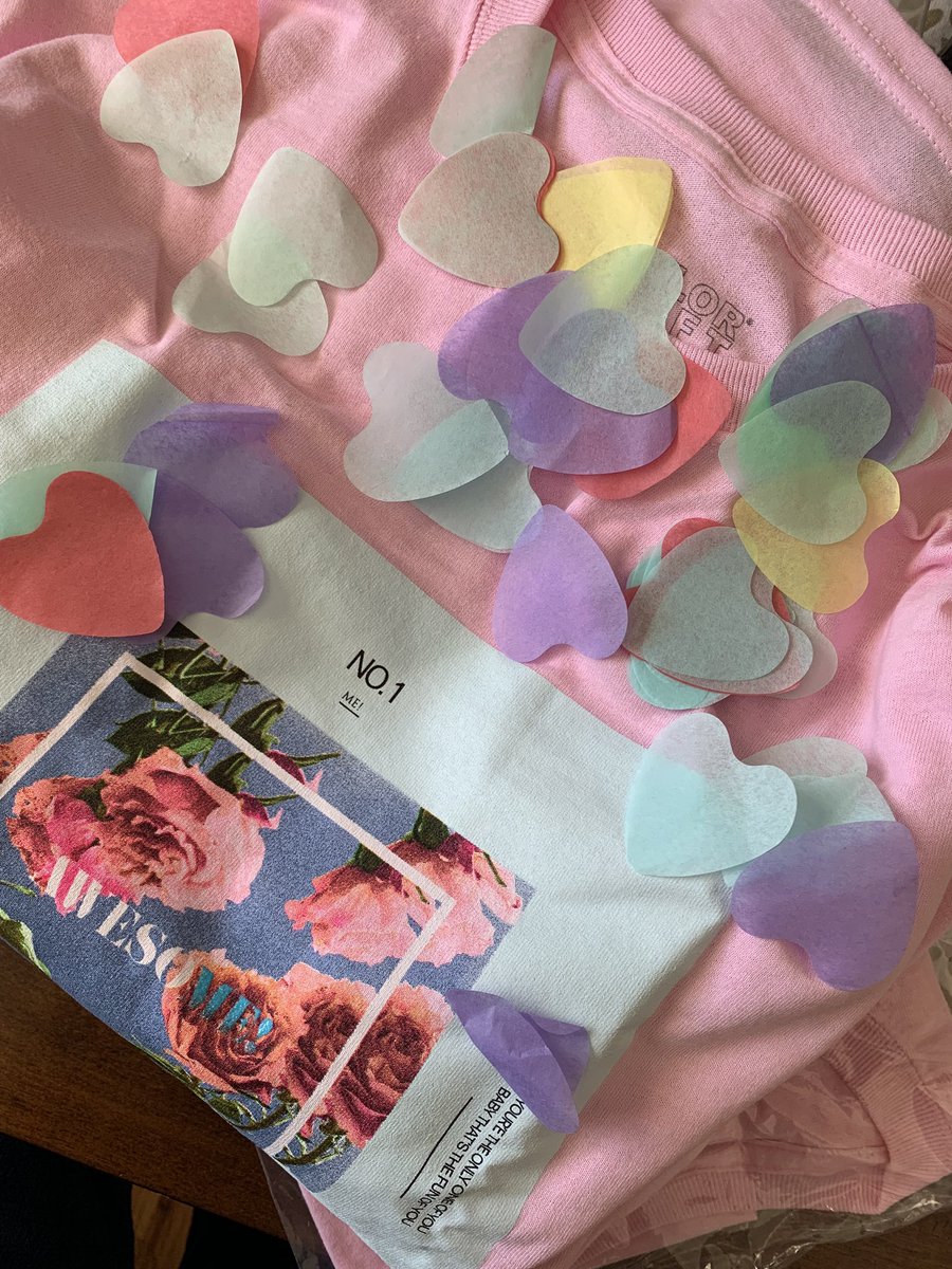 swiftiesister13's tweet photo. Merch is here finally!!! 💖🥰🦋✨ @taylorswift13 @taylornation13 @nightskyswift89 #MEmusicvideo #MEmarathon #StreamME https://t.co/ng0KhBJnuj