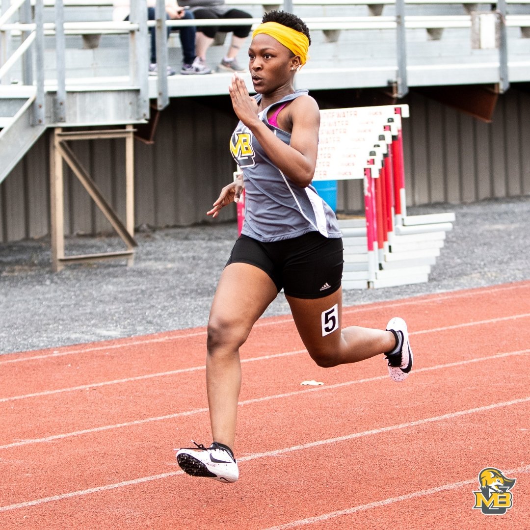 FightingMbu's tweet photo. #tbt to when the #FightingSquirrels set 30 personal records (and 5 school records) at the Doc Jopson Invitational in Bridgewater. #MBUTF 🔥 https://t.co/AsUaO7gbO6