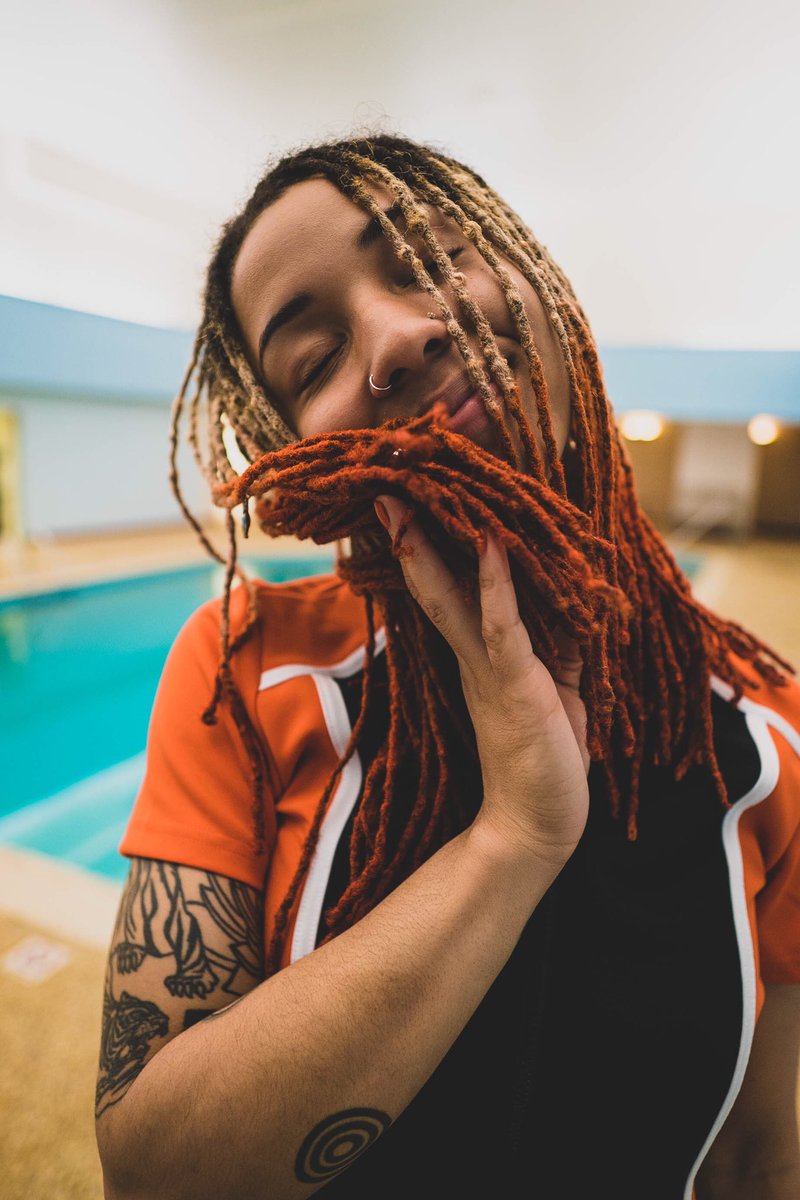 dezzyraww_'s tweet photo. I’m super excited for #theorangetape 🍊🍊 to drop tonight 🍊🍊🍊😌 https://t.co/dXlDC82lx3