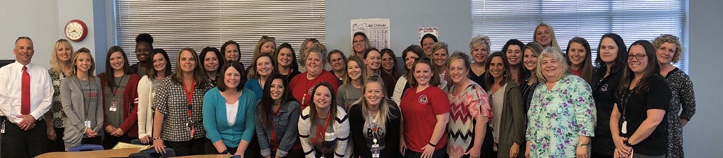 Frogman87's tweet photo. Welcome Mrs. Pitt to Monaco Elementary School and Aubrey ISD!! #AubreyProud #InspiringChaps https://t.co/Qao7uY49Q1