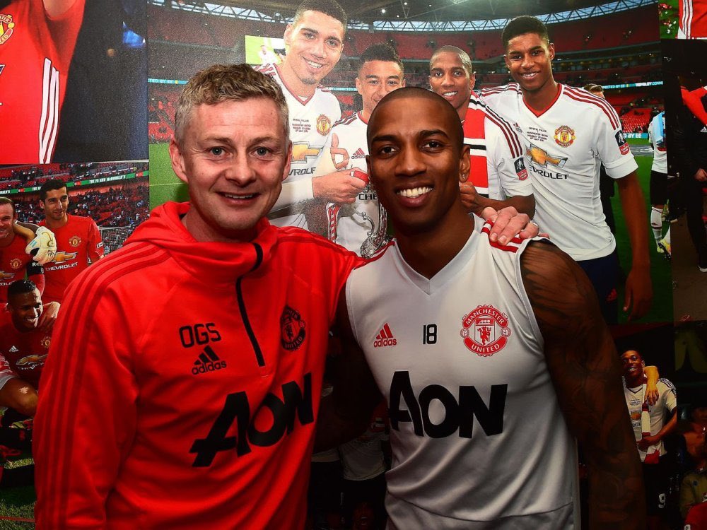 #LFC - #UCL final
#THFC - UCL final 
#CFC - #UEL final 
#AFC - UEL final 
#MCFC - #PL title incoming 

#MUFC - New contracts for Jones, Smalling and Young

😂😂😂