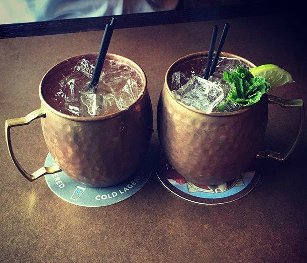 Backstop_Grill's tweet photo. Cheers with copper is always proper!
#Backstop #Canby #ORDrinks #MoscowMule https://t.co/KIpvUnDrwY