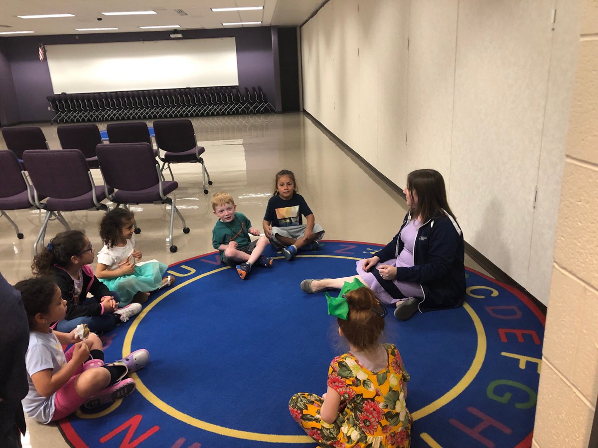 preddieallena's tweet photo. WTP celebrates with families for our Student Art showcase and gallery walk! Thank you Wayne Township families and friends for your support!!!! #wearewayne #mylifeasateacher #wtprocks https://t.co/QWvfN8P65m