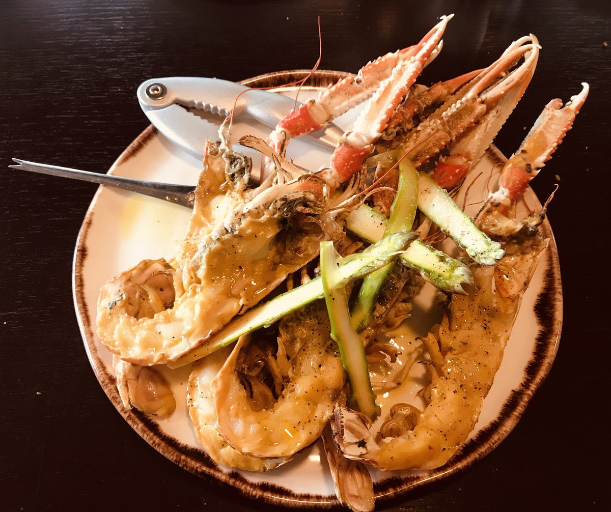 MichelinGuideUK's tweet photo. Langoustines, chilli &amp; blood orange dressing, new season asparagus:
my pleasantly messy starter @CyprusAvenue228 #EastBelfast https://t.co/FZ51amB5RS