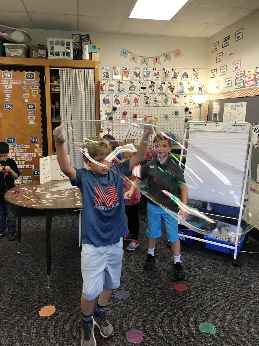 valmgreer's tweet photo. Bubble day can be so much more than outside fun! We measured, created, and experimented with how to create the most amazing bubbles ever! #STEM @CFESmustangs https://t.co/z7UWDkPIiB