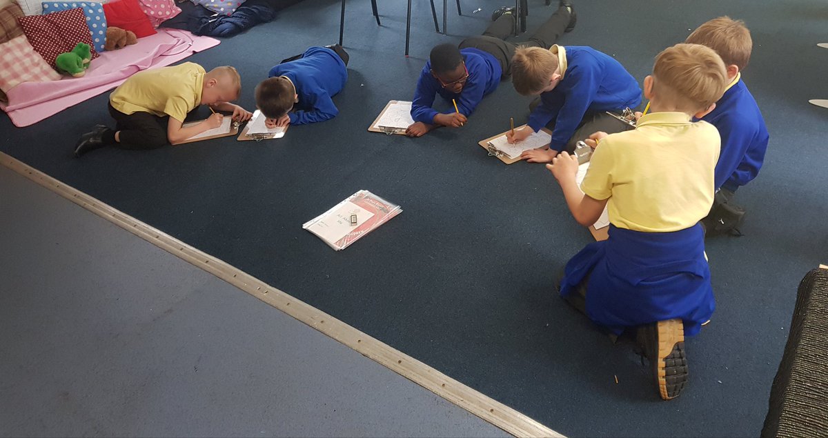 BambooRoomBK's tweet photo. 'Bamboo Time' for a new group today. Exploring confidence, coping strategies &amp; feelings.

We had the luxury of time to share feelings, ask questions &amp; begin new friendships.

'I feel happy because, I want to help my feelings.' 

Take time out to talk, share &amp; listen❤ #bkfamily https://t.co/9fHGmDDqqW