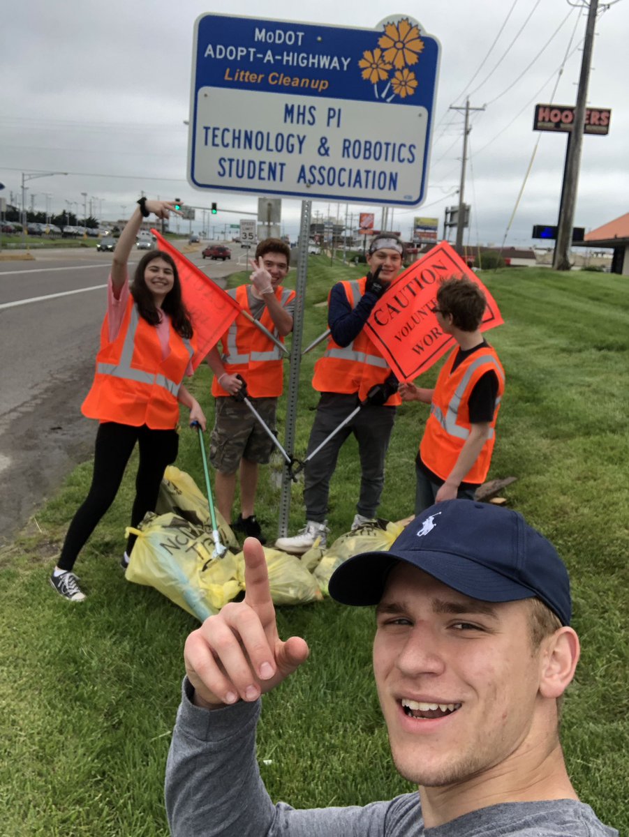 MHS Pi participated in their first trash pickup! Feels good to be able to help out the community!