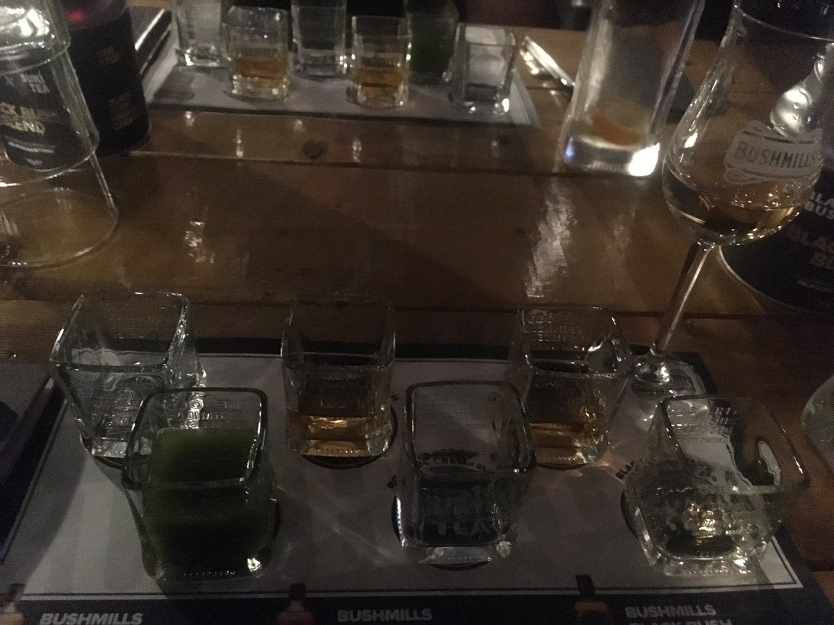 Brilliant night in Belfast making tea and tasting whiskey 🥃 🙏 Thanks <a href="/BushmillsIRL/">Bushmills Ireland</a> <a href="/SukiTea/">SUKI Tea Makers I B Corp™</a> !!#blackbushstories