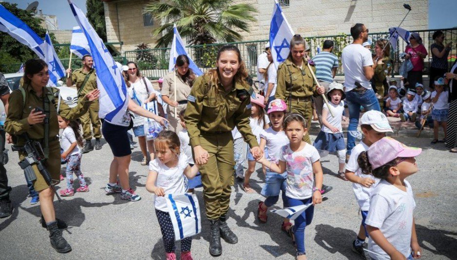 Сколько живет в израиле. Жители Израиля. Население Израиля. Дети Израиля.