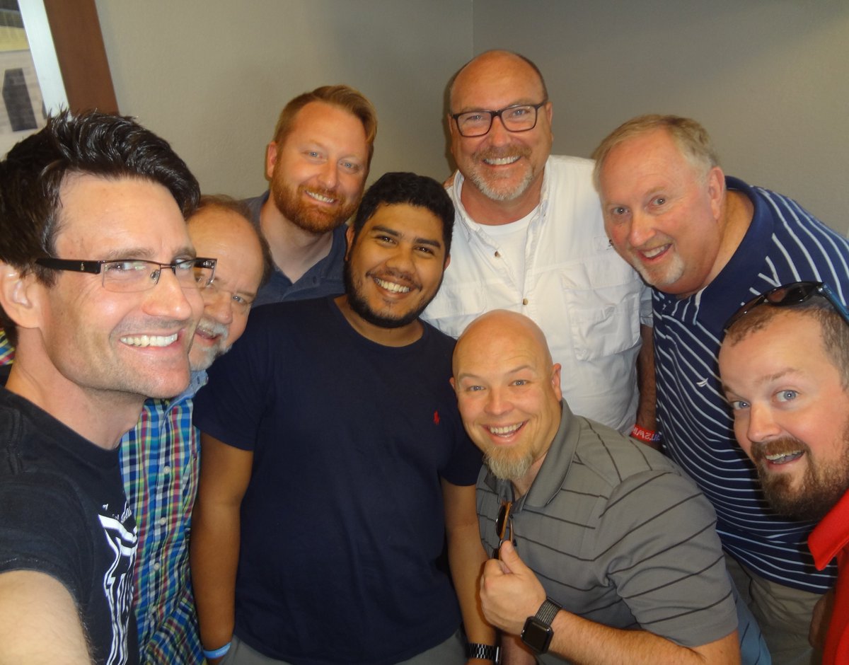 austinebond's tweet photo. It was great hanging out with these guys at the area Youth Ministers Luncheon today at @ChickfilA! Please keep all local youth ministries in prayer! https://t.co/omnNtGfkmi